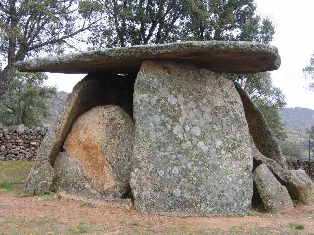 dolmen en valencia de alcantara